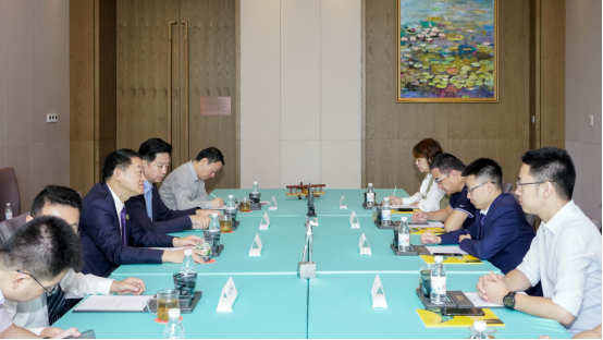 省尊龙时凯集团党委书记、董事长任丁与腾讯“王者荣耀”CTO邓君、腾讯大成网总裁郑亮座谈交流